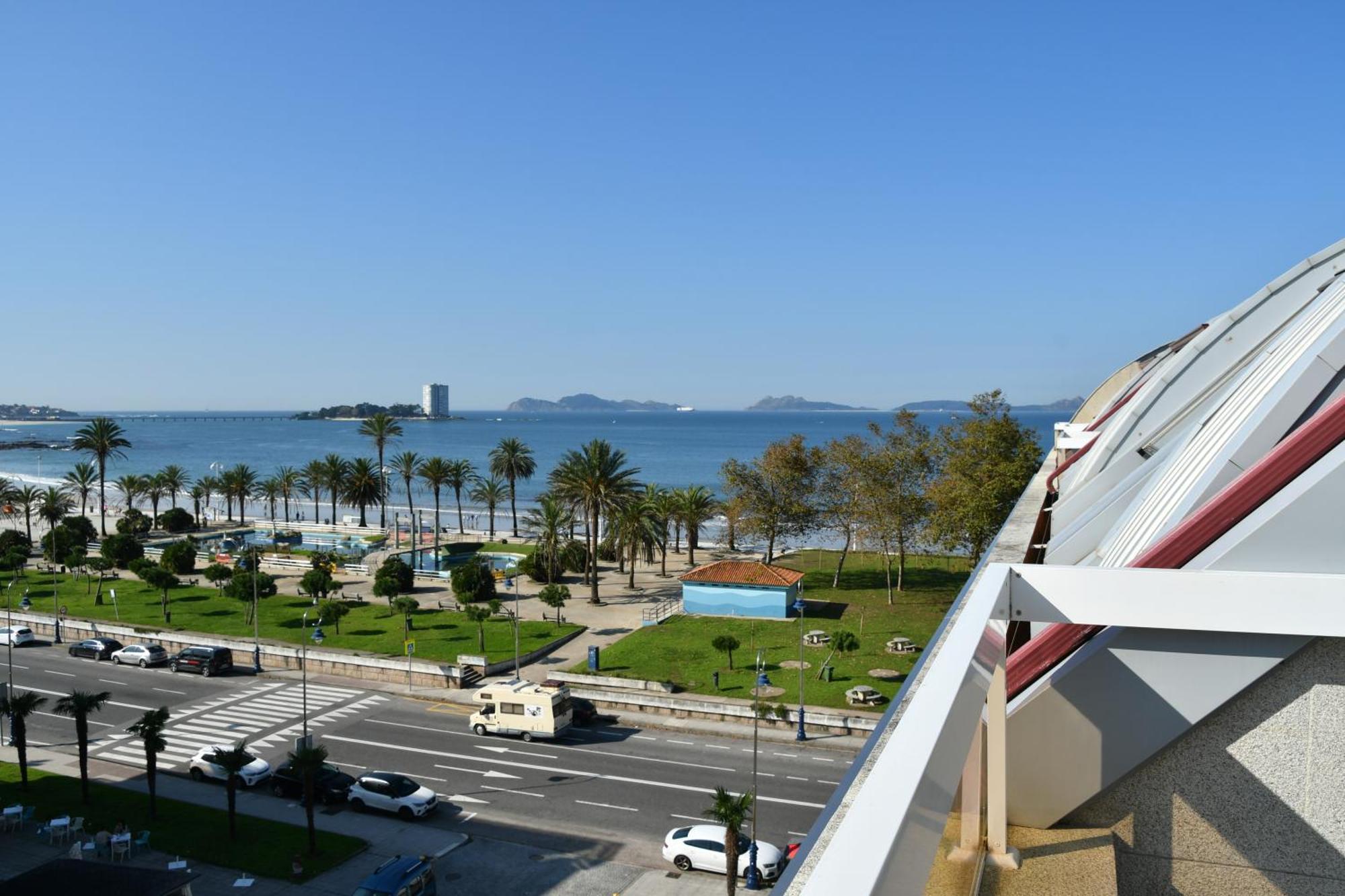 Primera Linea De Playa Samil Costa Con Garaje Incluido Vigo Eksteriør bilde
